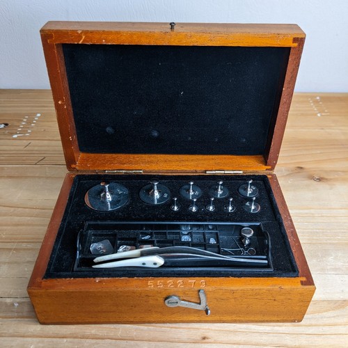 Vintage weight set - set, scientific