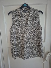 Ladies Sleeveless Blouse From