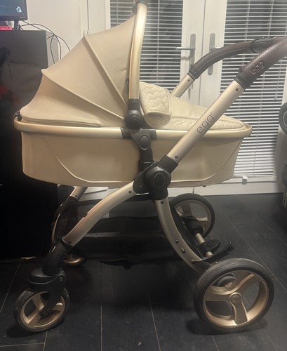 Egg2 pram feather geo - geo, with