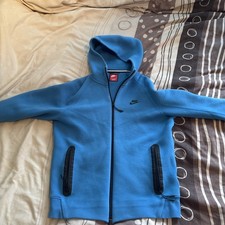 Size Medium Blue Old Season