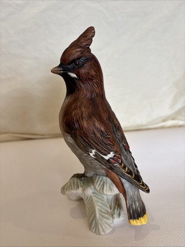 Goebel ceramic bird figurine - goebel,