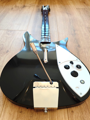 Rare beatles rockband guitar - rare,