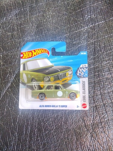 Hot wheels alfa romeo - alfa,