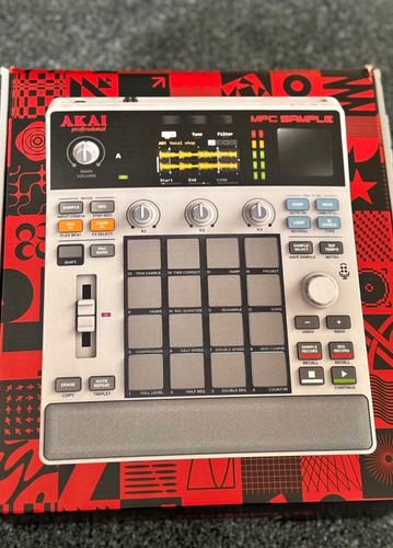 Akai mpc sample plus 16gb - akai,