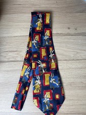 Vintage Looney Tunes 1997 neck