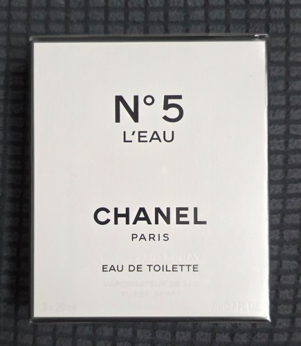 Sealed chanel eau - sealed, no