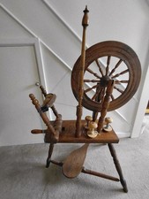 Large, Beautiful Fully Restored and Working  Spinning Wheel