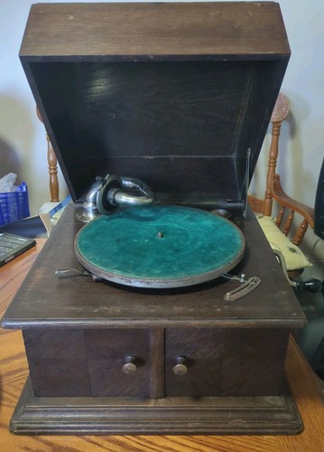 1920 30s hmv brown - hmv?,