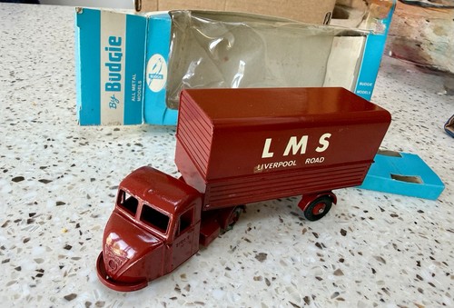 Rare vintage budgie - budgie, scammell