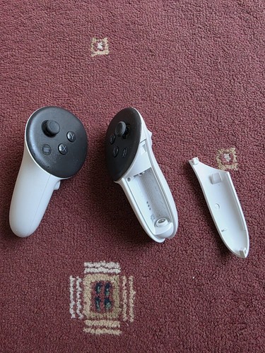 Oculus quest 3s left and - &,