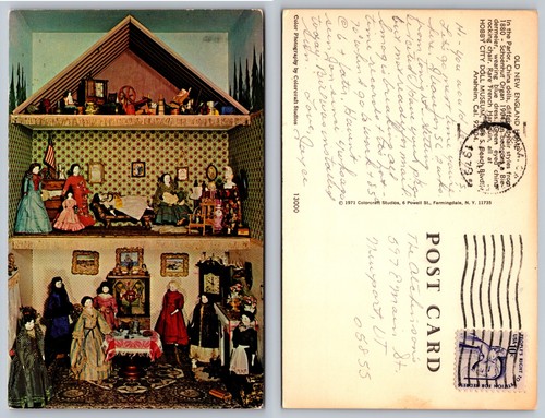 Old new inn model dolls - old,