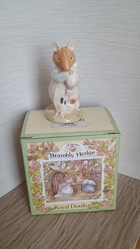 Brambly hedge figure - hedge,