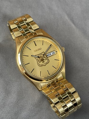 Seiko gold tone - 7n43, us
