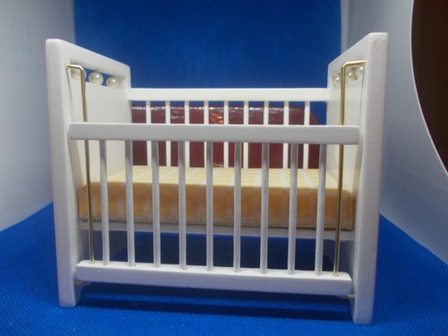 Very nice dropside white cot - a,