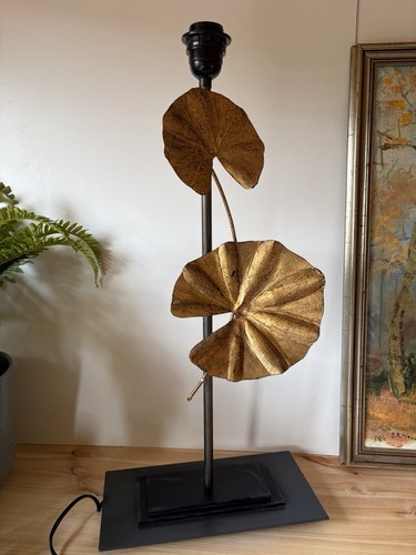 Art nouveau gold - lily, lamp