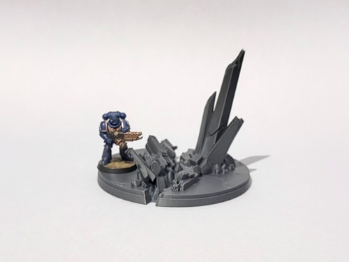 Crystal monolith cracked - crystal,