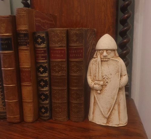 Oversize lewis chessman - oversize,