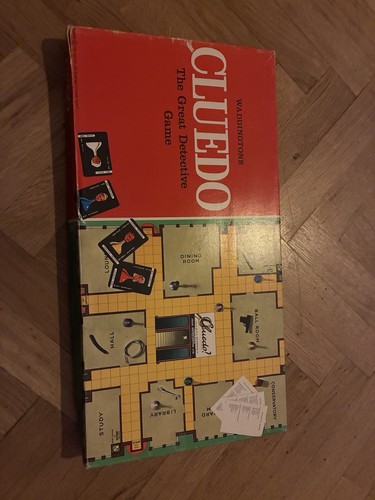 Waddington cluedo board game - waddington's,