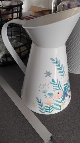 Large white floral - , pattern