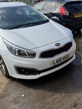 Kia Ceed 2016 Breaking All