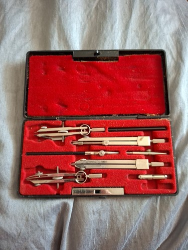 Vintage original compass set - original,