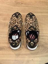 Nike leopard fast on trainers