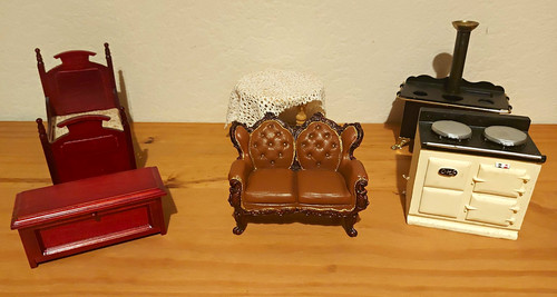 Dolls house mixed - house,