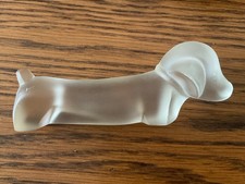 Vintage Leerdam frosted glass Dachshund, designed by Lucienne Bloch