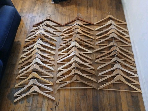 Lot vintage wooden clothes - 36,