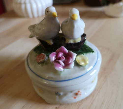 Round trinket box - round,