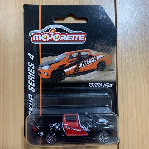 Toyota hilux black - toyota,