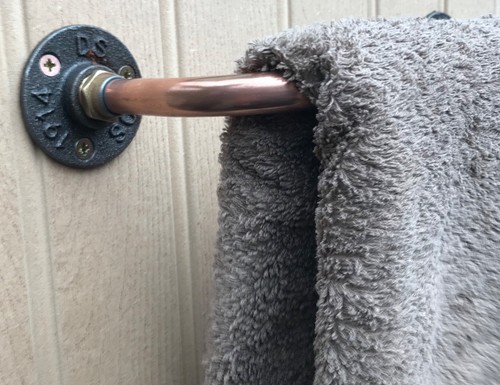 Copper pipe towel - pipe, rail