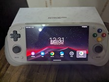 Retroid Pocket 5 512GB SD and case