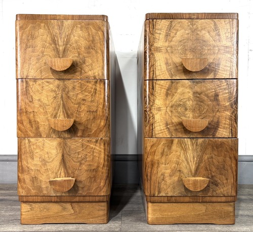 Exquisite pair art - exquisite, walnut