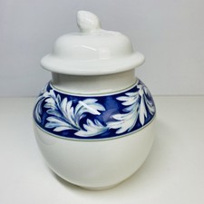 Wedgwood Etruria Laurel Lidded