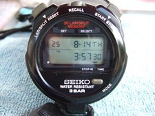 Vintage Seiko S031-4010 30 Memory LCD Stopwatch with Case & Manual
