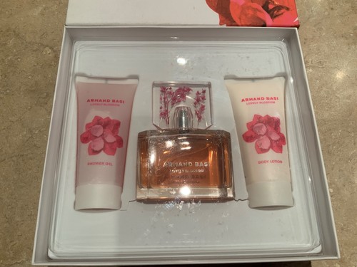 Armand basi lovely blossom - basi,