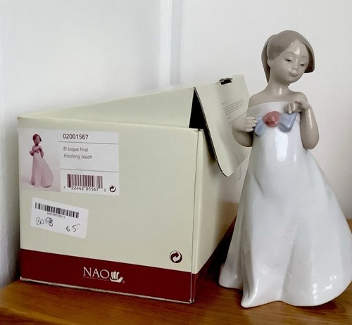 Lladro figurine finising touch - finising,