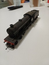 TRIANG HORNBY B12 4-6-0  LOCO AND TENDER. MATT WARTIME BLACK. TESTED AND WORKING