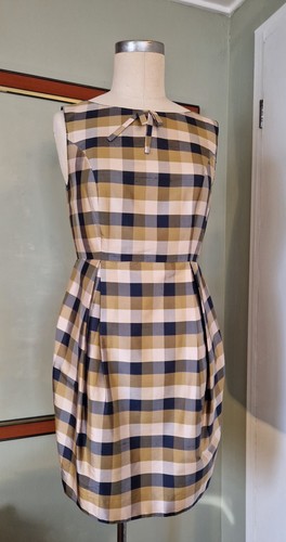 Ladies boutique jaeger - by,