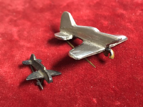 Spitfire fundraising lapel - 2, x