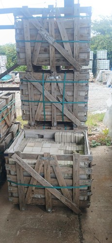 Mint sawn sandstone cobbles - sandstone,