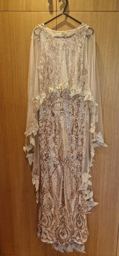 Beautiful rose gold colour - rose,