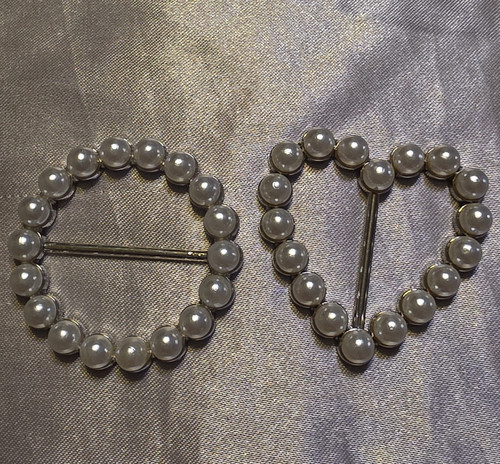 Silver tone metal - faux, pearl