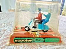 BRITAINS LIMITED 9685 LAMBRETTA SCOOTER MODEL 1:32 SCALE DIECAST