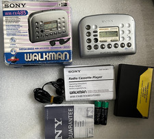 Sony  WM-FX485 Walkman Cassette Player FM/AM Radio. Complete Kit in Original Box