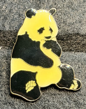 GIANT PANDA SITTING ENAMEL PIN BADGE UNKNOWN SOURCE