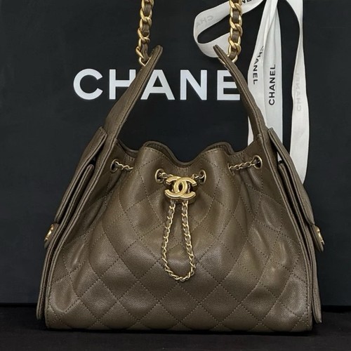Chanel small handbag - chanel,