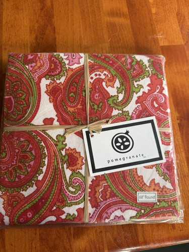 Nwt pomegranate inc round - 68",