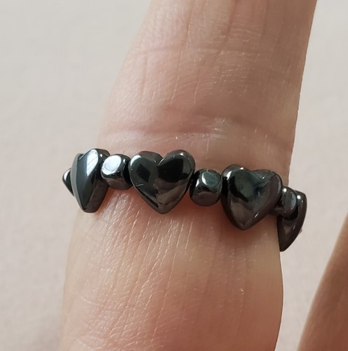 Black hematite heart - black,